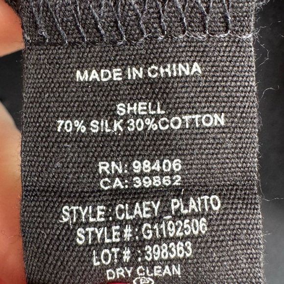 Theory T-Shirt in 70% Silk 30% Cotton - Picture 3 of 3